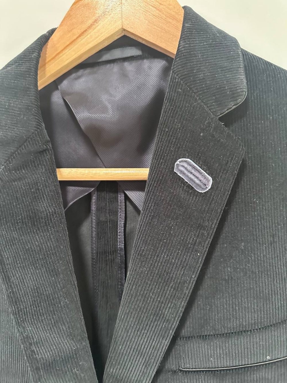 Gucci Single-Breasted Velvet Blazer in Navy Blue Cotton